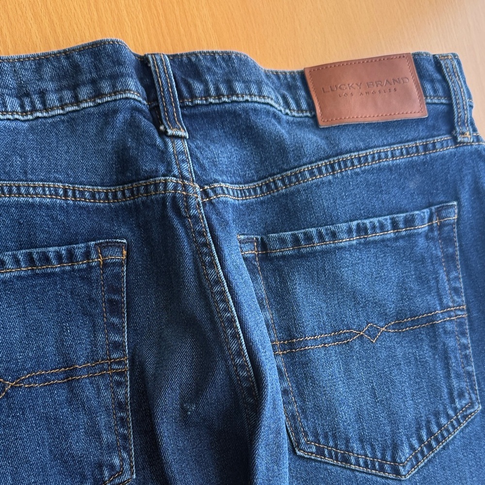 Lucky Brand Men's Dark Blue Denim Jeans